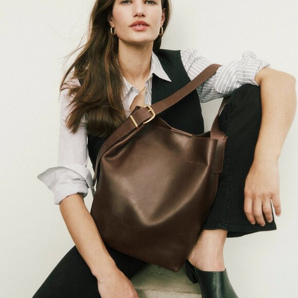 NWT Madewell The Essential Bucket Tote Bag Dark Brown - Picture 2 of 5